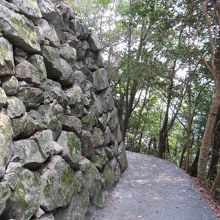 石垣は本物だろう。。