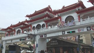 建物のレリーフがとても美しい老街