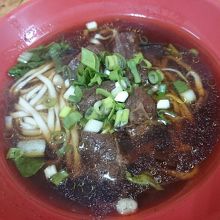 牛肉麺（45元）