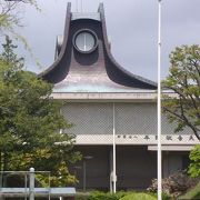 元は県立美術館