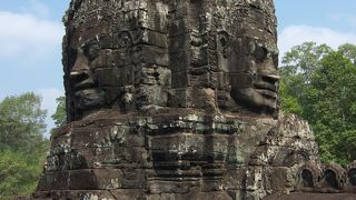 広い広い遺跡群