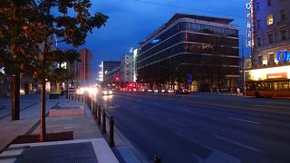 中央駅前から続く通り