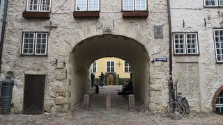 悲恋伝説がある城門