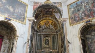 ローマ法王シクストゥス4世はこの聖母子の絵・・・