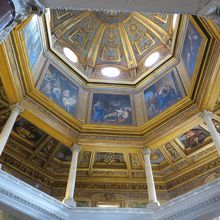 ラテラーノ洗礼堂バッティステロ 