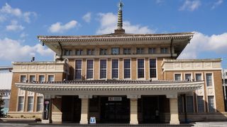 ２代目駅舎をリニューアル