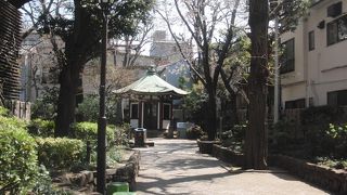 遊具も一応あります。