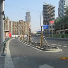 再開発で広く成った石門一路