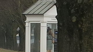 ガラスケースの中の聖クリストファー像