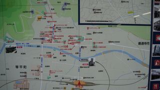 JR琴平駅から大宮橋を渡ってすぐを右手に入ったところ