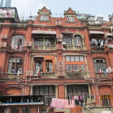 南面、全て住居として使われています。