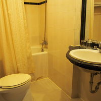 水圧あり、お湯が水の方にしても熱いお湯が出ました