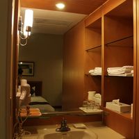 洗面台は別になっています。