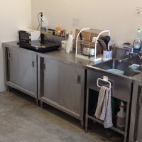 キッチンはステンレスでお店の厨房のようでした