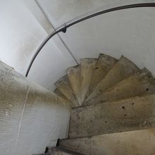 ドームに登るための螺旋階段