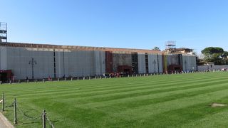 奇跡の広場という意味・・・