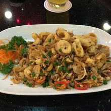 すごーく小さいイカリング。食べにくいけど味は良かったです。