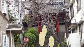 目黒区指定の有形文化財。