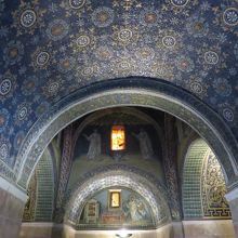 ガッラ プラチーディアの廟 