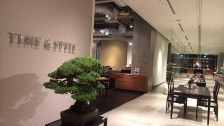 モダンでお洒落なインテリアショップ