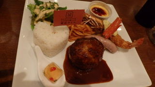 大人のお子様ランチを楽しみました。