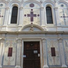 サンタ マリア デイ ミラーコリ教会 　