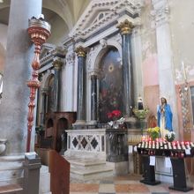 サンタ マリア デイ ミラーコリ教会 　