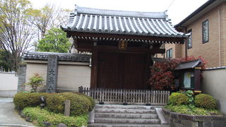 目白坂にあります