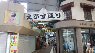 衣料品のお店が多い