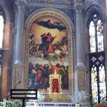 サンタ マリア グロリオーサ デイ フラーリ教会 