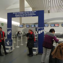 ラゲッジがが２個以上はこちらへ