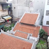 赤いレンガはお寺