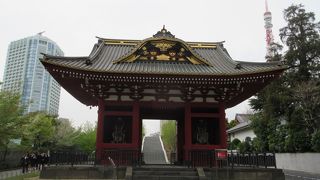 思わず立ち止まりますね