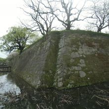 ネタばれ御免！　北東の魔除けの石垣