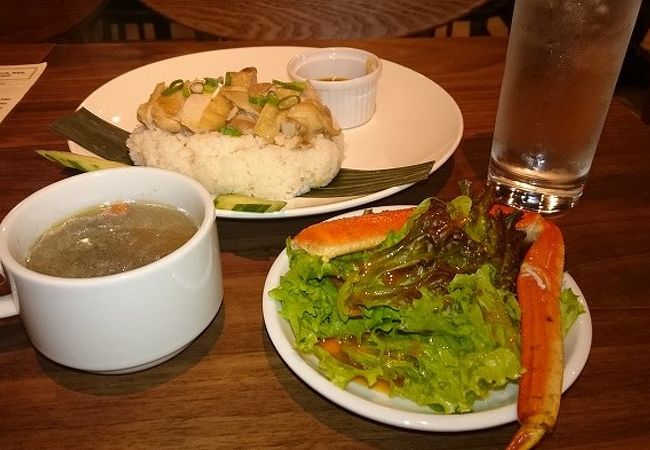 カニ卸問屋が営むシーフードのお店