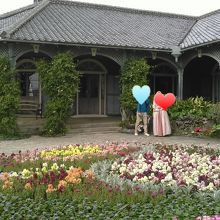 貸衣装のカップル