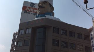 巨大なシンボル