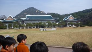 無料ですが、警備は結構厳しいです。