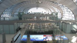 さすが世界のハブ空港