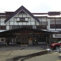 大きな建物です。