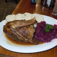 Roast duck, with red cabbage 
