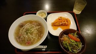 ヘルシーなベトナム料理が楽しめる