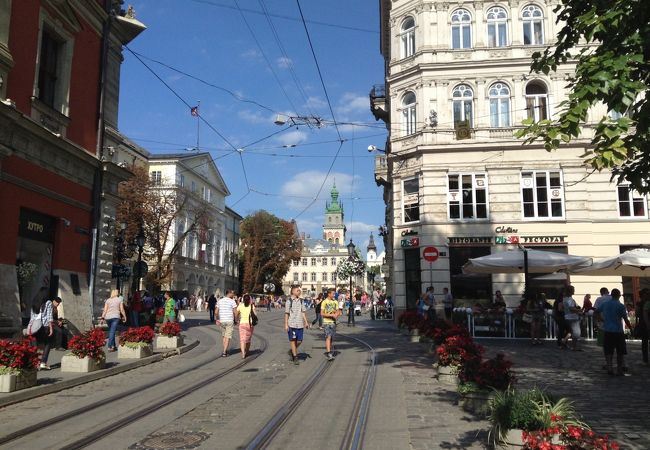 ルィノク広場に行く通り