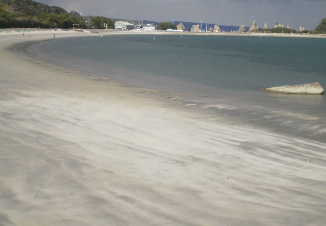 くしもと大橋と橋杭岩の景観