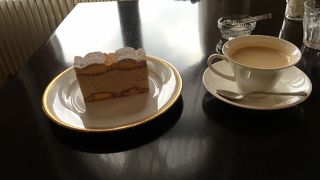 昭和庁舎内でオーストリアのカフェ気分