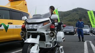 白バイに乗せてくれました