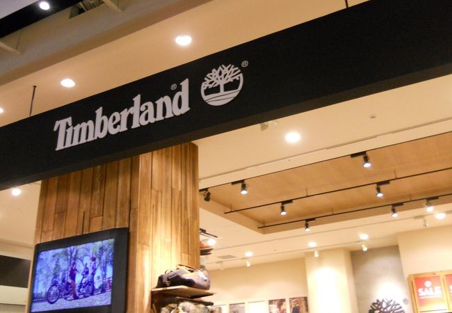 アメリカ生まれのカジュアル用品メーカーのショップ