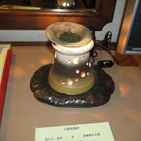 部屋には茶香炉が用意されていました