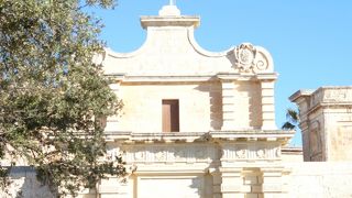 イムディーナへのメインゲート