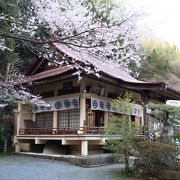 太鼓橋のある神社